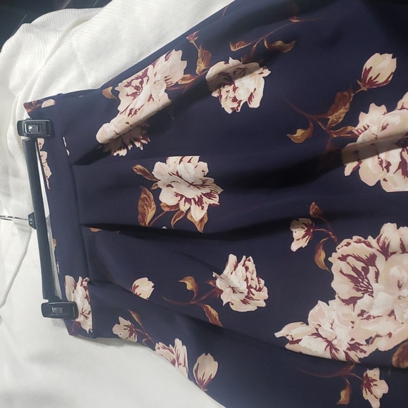 Skirt - Picture 5 of 5